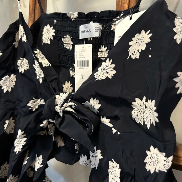 Cute floral blouse from Anthropologie - Picture 2 of 3